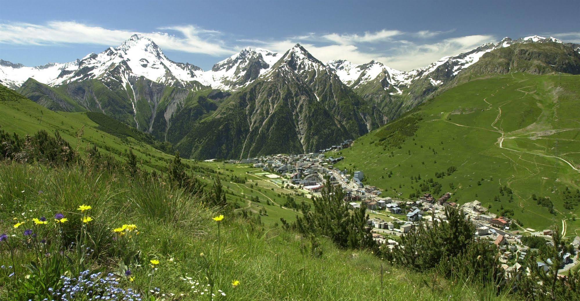 La Belle Etoile Hotell Les Deux Alpes Exteriör bild